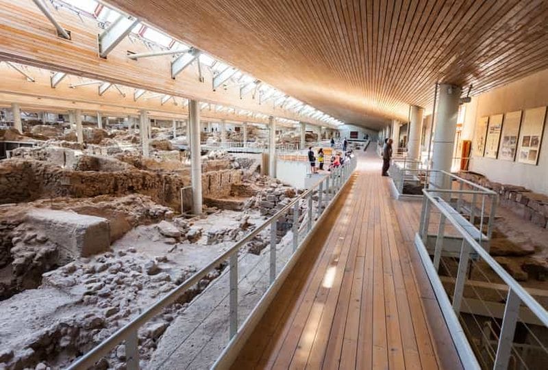 Billet Visite en bus des fouilles archéologiques d'Akrotiri et de la plage rouge