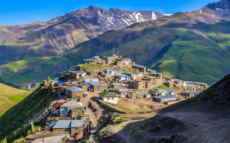 Billet Bakou : excursion à Guba Khinalig et Candy Cane avec déjeuner fait maison