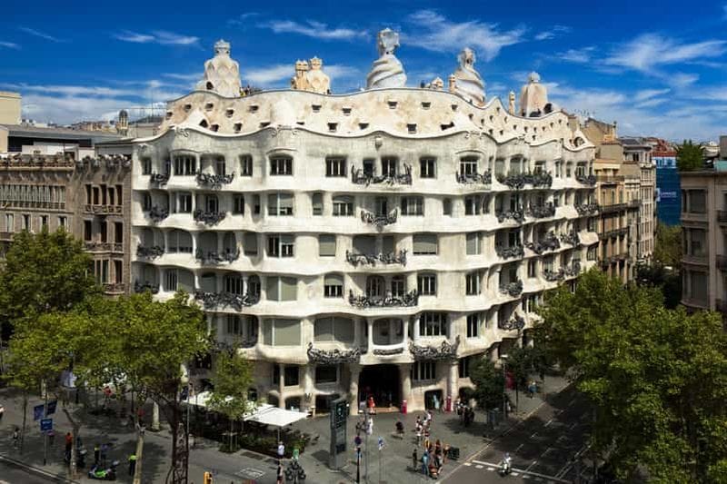 Billet Barcelone : billet pour La Pedrera-Casa Milà avec option audioguide