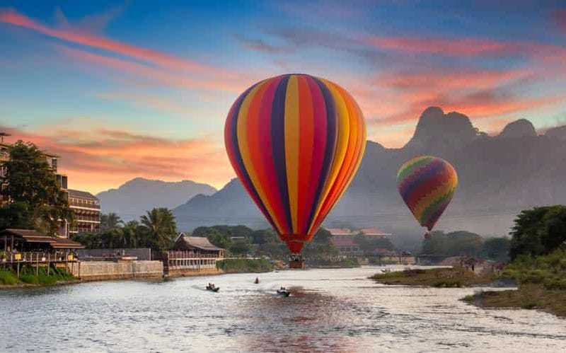Billet Vang Vieng : vol en montgolfière au lever ou au coucher du soleil