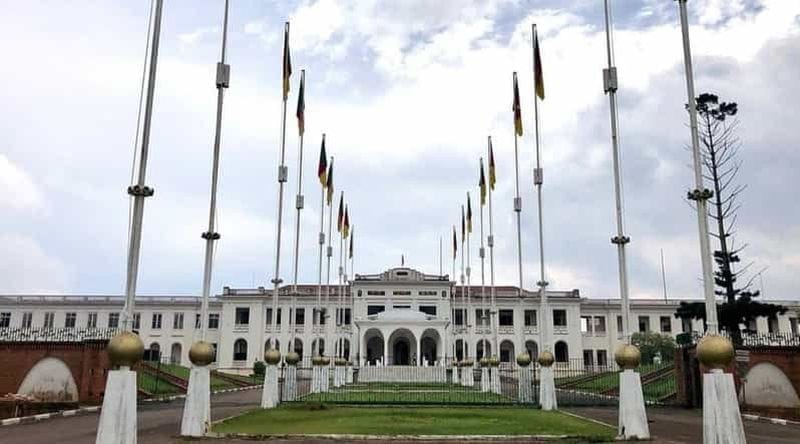 Billet Yaoundé : visite citadine d'une journée avec déjeuner et prise en charge à l'hôtel