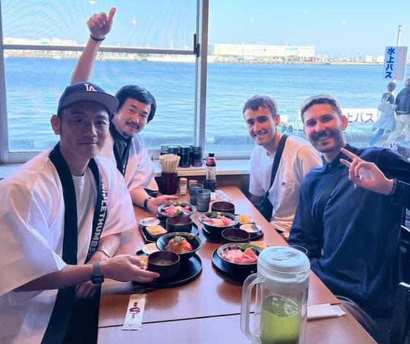 Billet Prise en charge au port de Shimizu : visite gastronomique du Mont Fuji Mont Fuji : visite culinaire (tuna bowl et saké)