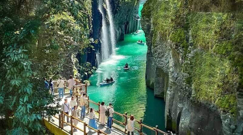 Billet Fukuoka : gorges de Takachiho et Amaterasu Railway avec bateau en option