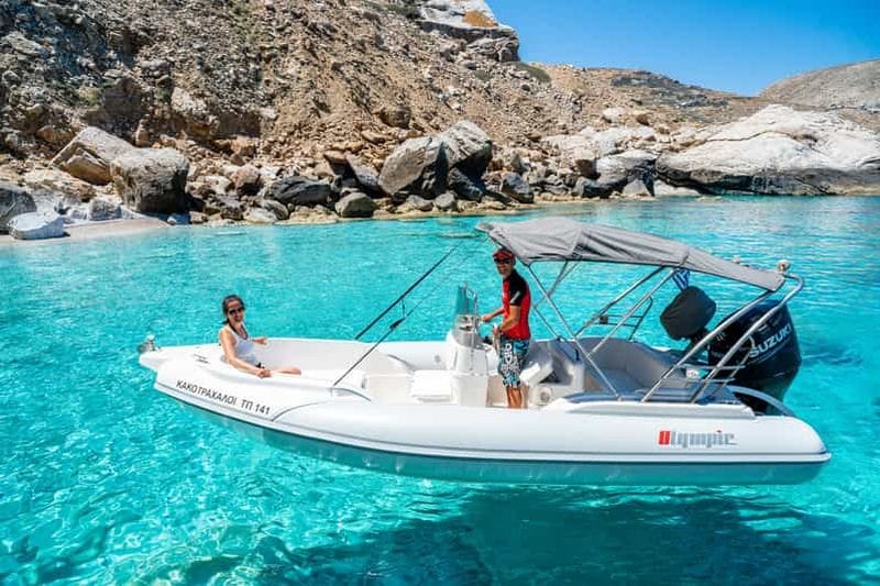 Billet Folegandros : sortie privée de 4 heures en bateau : hors-bord de 6 mètres