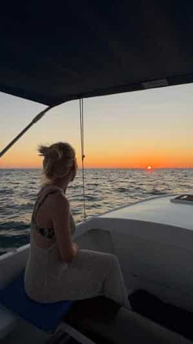 Billet Ulcinj : sortie en bateau privée au coucher du soleil avec boissons