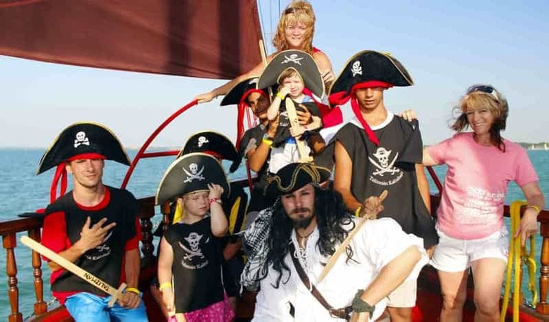 Billet Lac Balaton : croisière pirate d'une heure