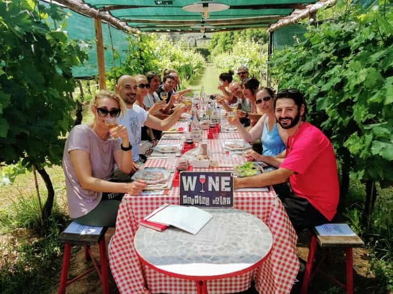 Billet Lucques : visite guidée en E-Bike et autour du vin