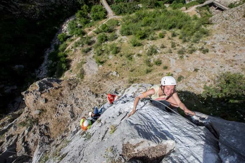 Billet Kotor : aventure en via ferrata avec guide et équipement