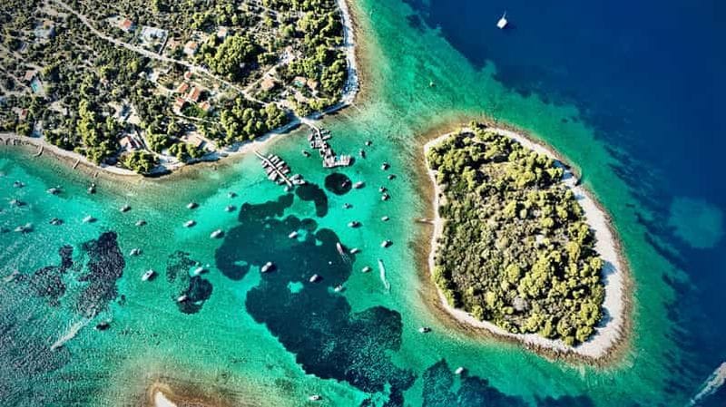 Billet Split : Lagon bleu et 3 îles – Excursion premium en hors-bord