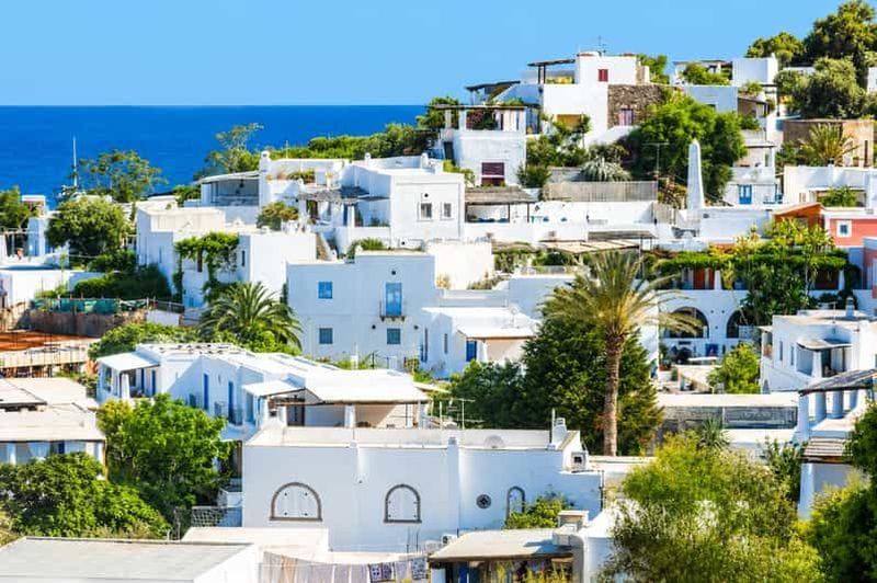 Billet Au départ de Tropea : l'île de Panarea et le volcan Stromboli de nuit
