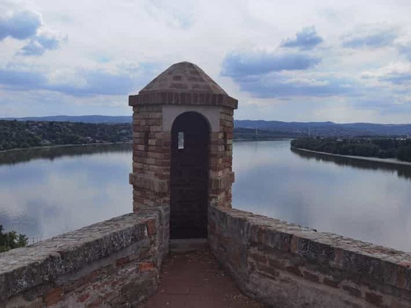 Billet Depuis Belgrade, visite de Novi Sad, Petrovaradin et du parc Fruska Gora.