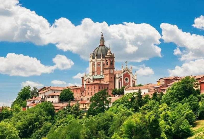 Billet Bonjour Asti : visite privée à pied de 2 h pour découvrir la ville avec un guide de la région