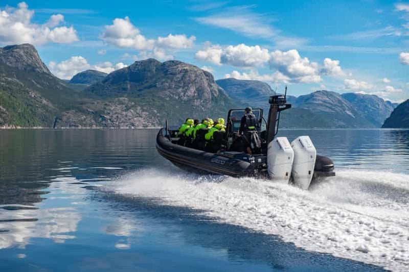 Billet Depuis Stavanger : excursion en bateau pneumatique à coque rigide au Lysefjord et à Preikestolen