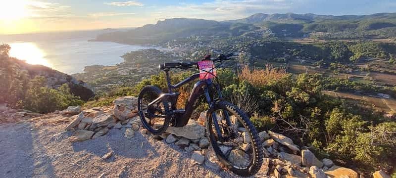 Billet Parc national des Calanques : Vélo tout terrain avec guide virtuel