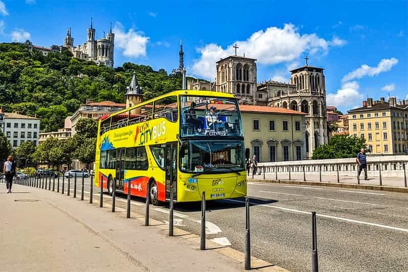 Billet Lyon : visite en bus à arrêts multiples