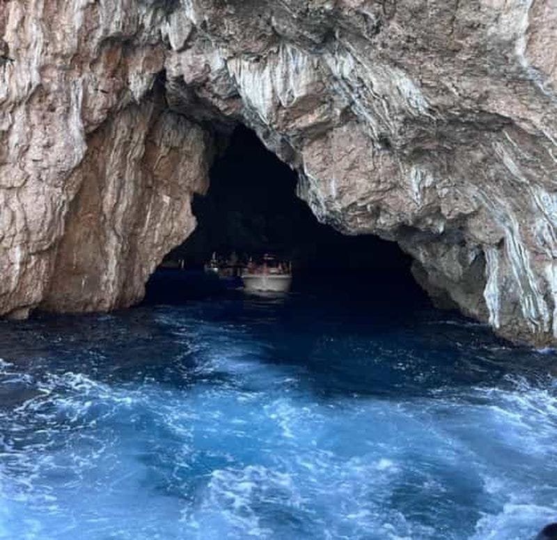 Billet Kotor : Notre Dame des Rochers et Grotte Bleue Tour en bateau en groupe