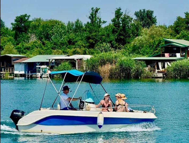 Billet Ulcinj - Location de bateau sans équipage pour 8 heures (carburant inclus)