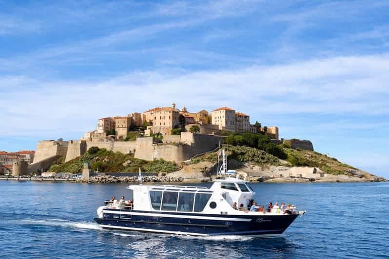 Billet Calvi : visite guidée en vedette vers Scandola 4h