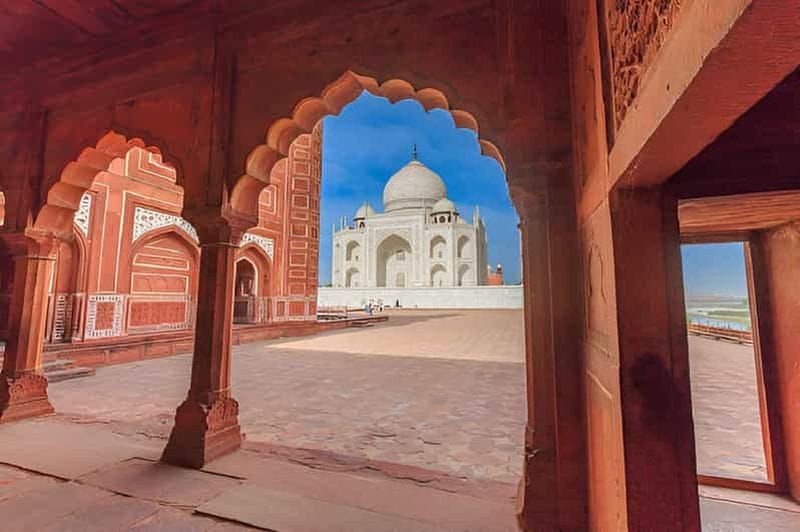 Billet Āgrā : visite coupe-file du Taj Mahal et du mausolée avec options