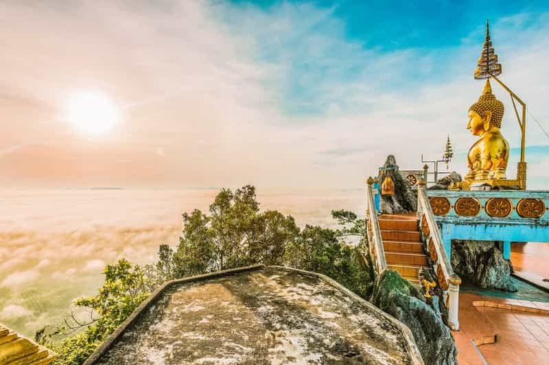 Billet Krabi : Visite du temple de la grotte du tigre, de la piscine d'émeraude et des sources d'eau chaude