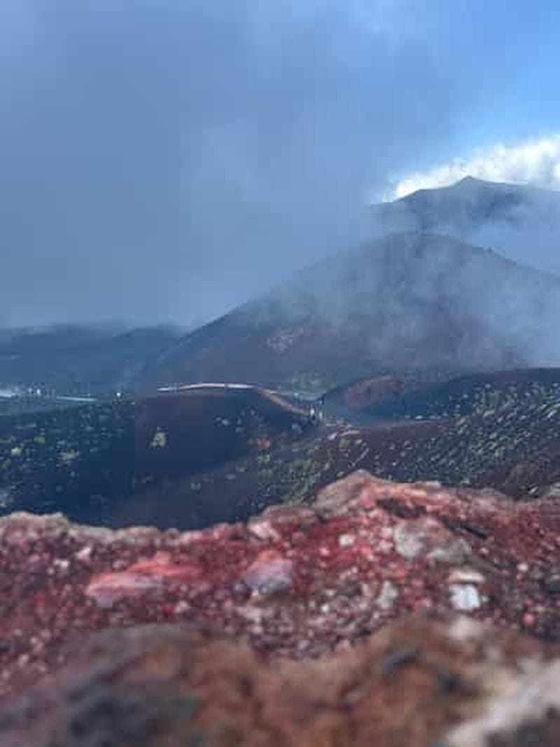 Billet Catane : excursion matinale en Jeep sur l'Etna et dans les grottes de lave