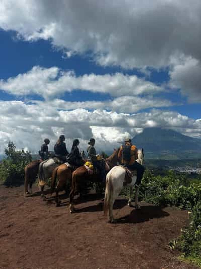 Billet Antigua : Pacaya : randonnée à cheval sur le volcan – une expérience unique