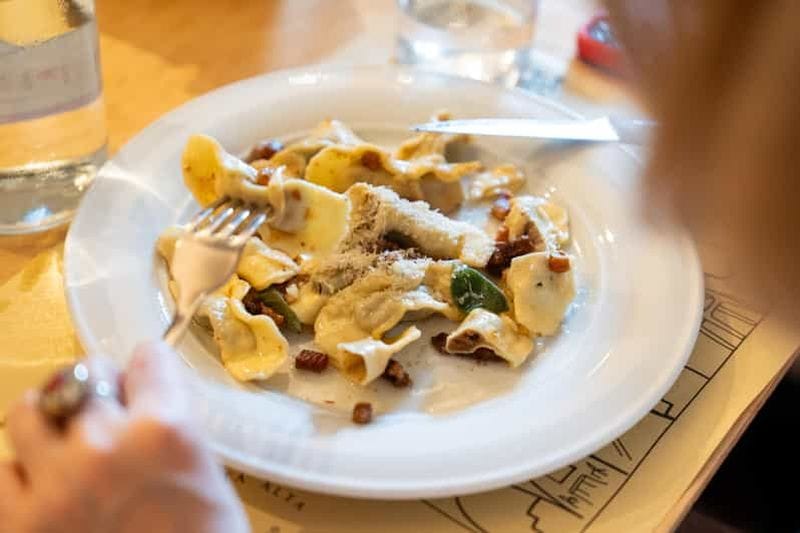 Billet Bergame : visite culinaire avec un habitant et repas complet