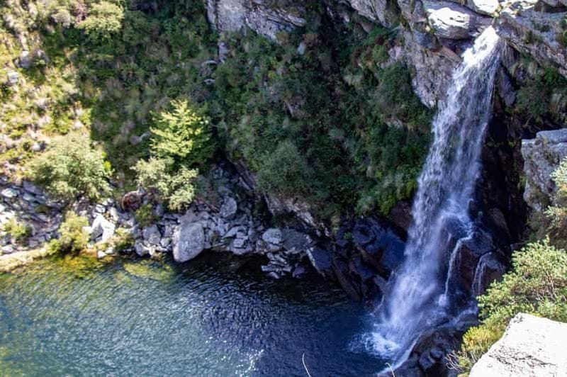 Billet Cordoue : randonnée à travers montagnes et cascades