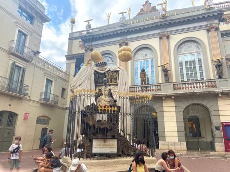 Billet Visite à pied de Figueres et du musée Dali avec billets