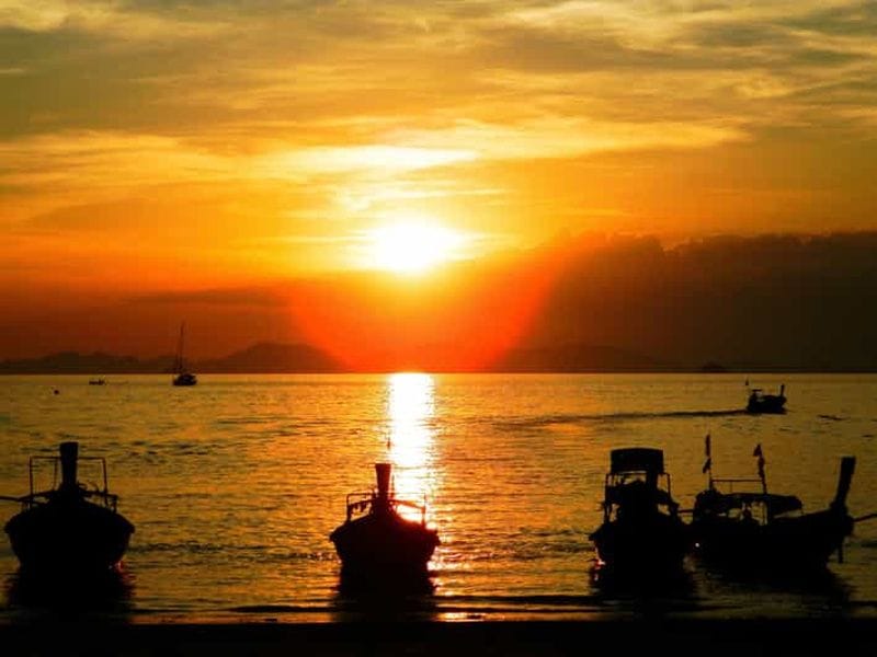 Billet Krabi : Circuit des 7 îles au coucher du soleil avec dîner buffet et plongée en apnée