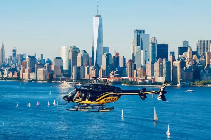 Billet New York : vol en hélicoptère : Statue de la Liberté et ligne d'horizon