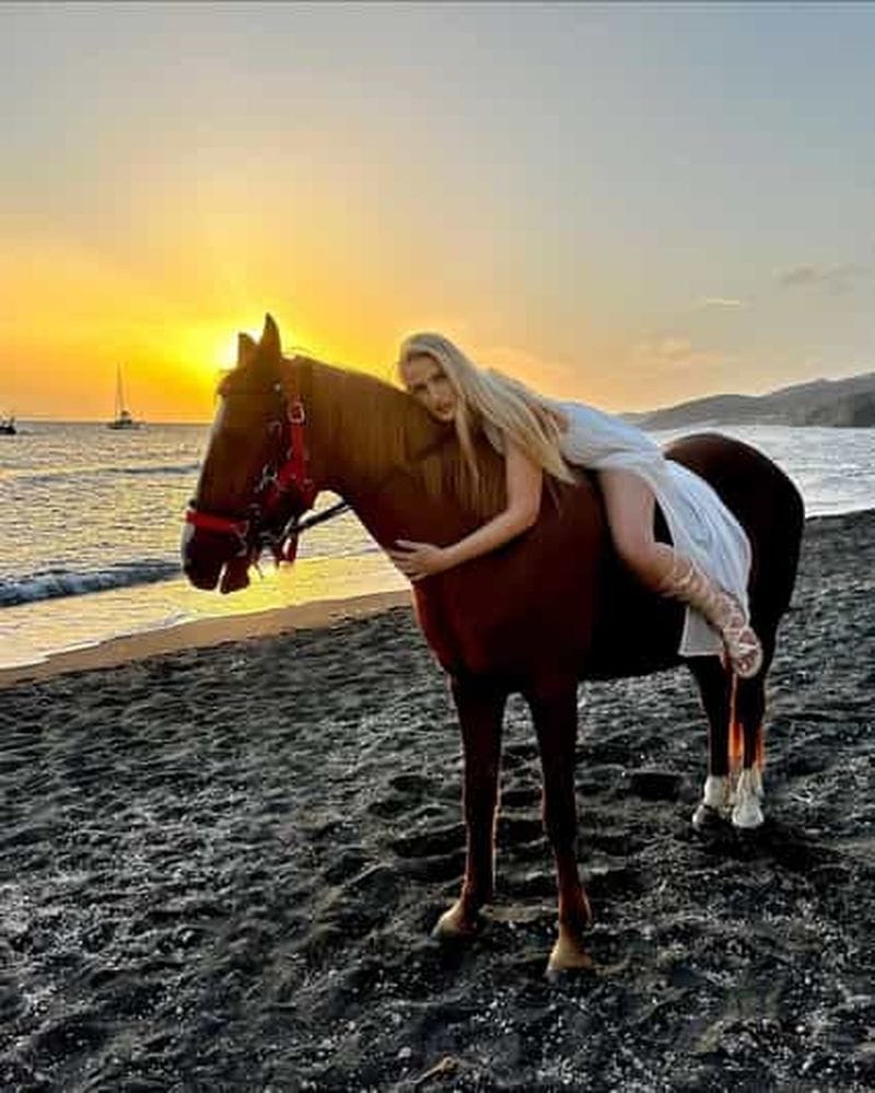 Billet Santorin : Randonnée à cheval sur la plage