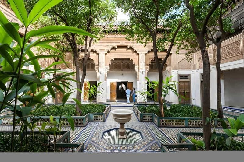 Billet Marrakech : Palais de la Bahia, tombeaux saadiens et mosquée de la Koutoubia