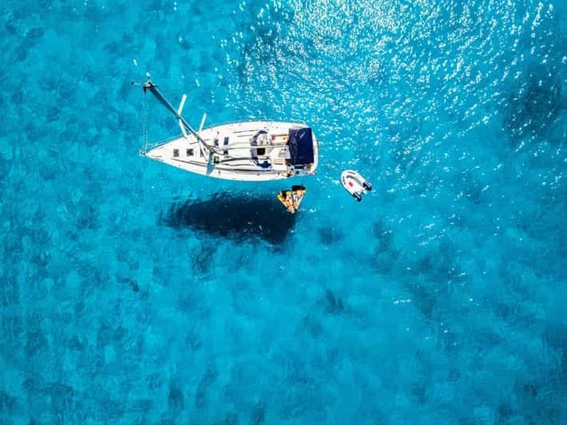 Billet Milos : visite d'une jounée en voilier avec déjeuner à Kleftiko Poliegos