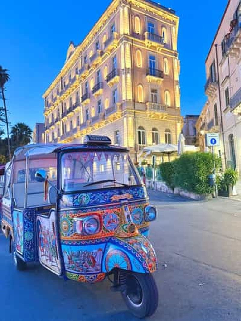 Billet Ortygie : Visite de 2 heures en Tuk Tuk entre Syracuse et Neapolis