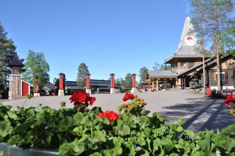 Billet Visite du village du Père Noël et du musée Arktikum en Laponie
