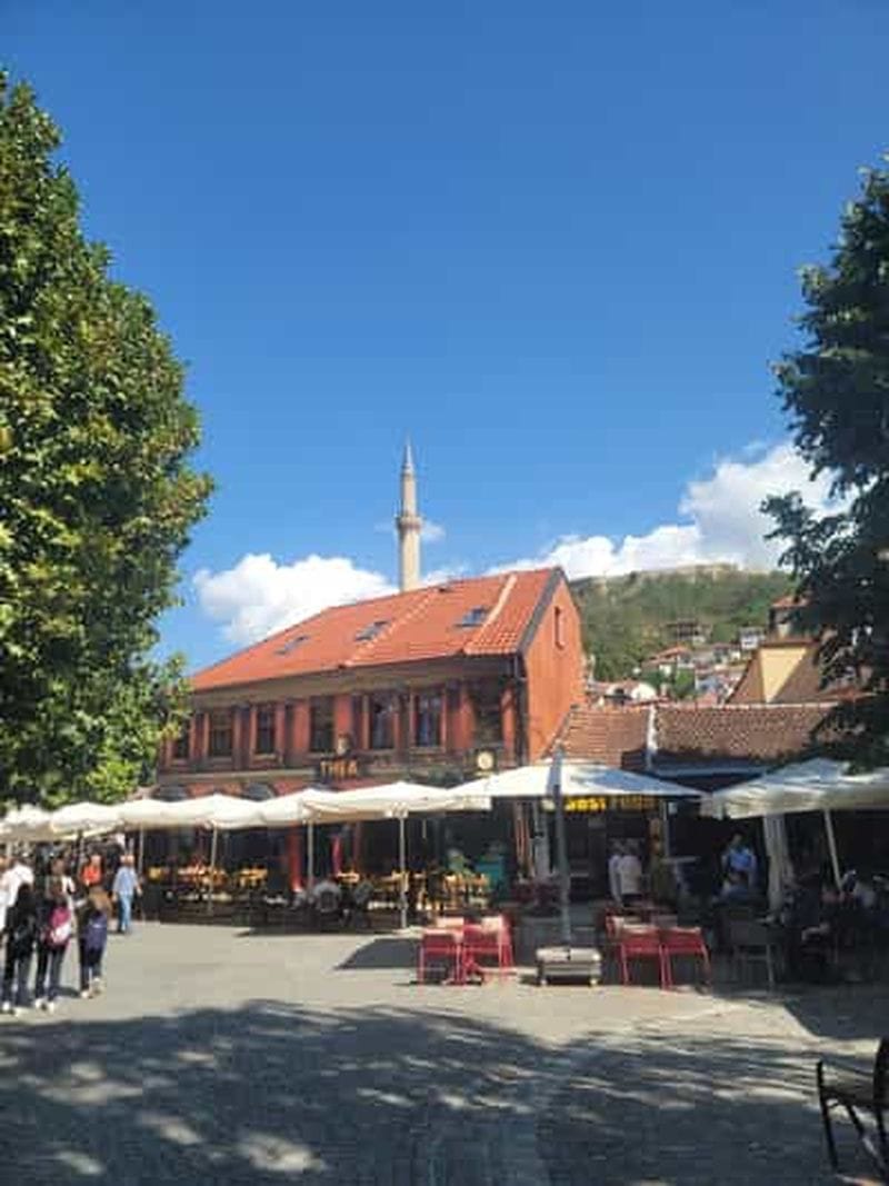 Billet Tirana : excursion d'une journée à Prizren avec guide et prise en charge à l'hôtel