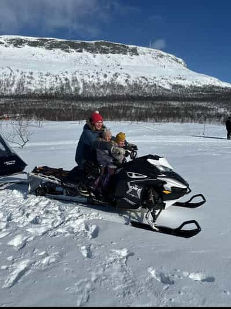 Billet Tromsø : excursion en motoneige, pêche sur glace et feu de camp à Kilpisjärvi