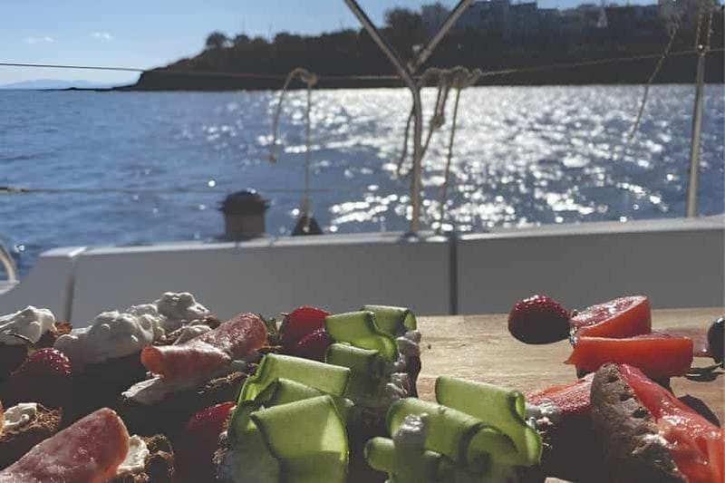 Billet Croisière au coucher du soleil à Tinos avec repas et boissons