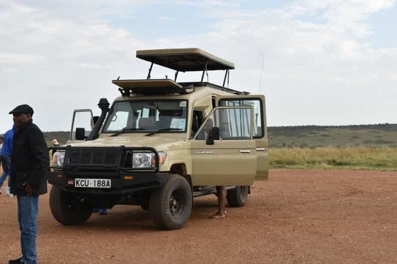 Billet Au départ de Nairobi : 3 jours de safari en groupe dans le Maasai Mara en 4x4