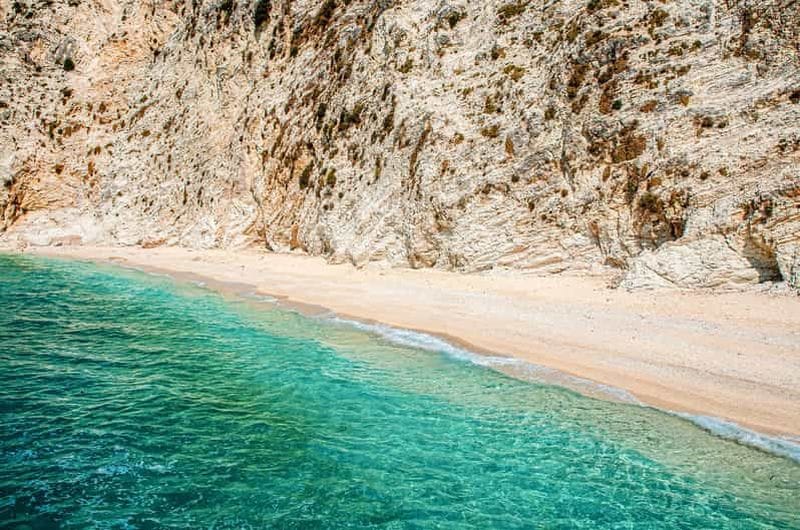 Billet Céphalonie : croisière privée en voilier avec déjeuner et collations locaux
