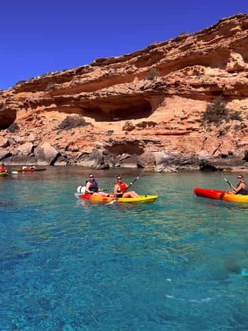 Billet Ibiza : kayak et plongée avec tuba dans des grottes marines et des eaux cristallines