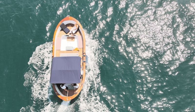 Billet Naples : Tour en bateau du Castel dell'Ovo avec plongée en apnée et apéritif