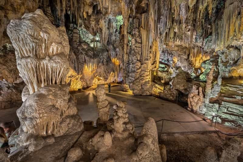 Billet Visite des grottes de Nerja, de la ville de Nerja et de Frigiliana