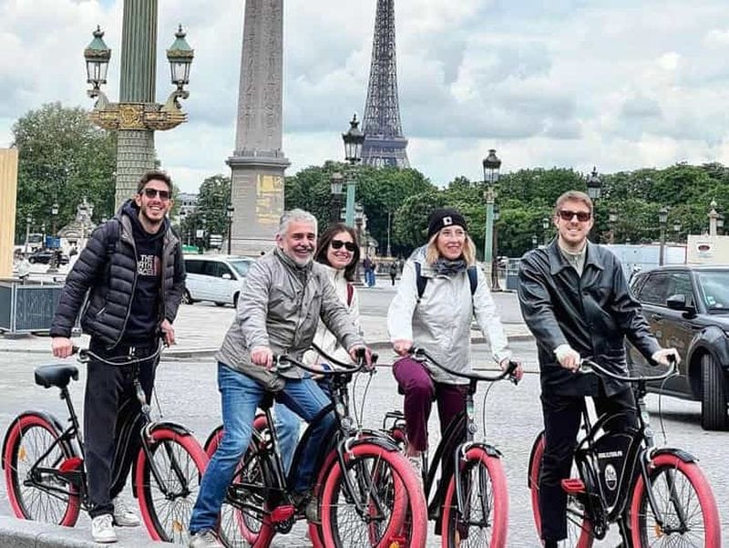 Billet Paris : Visite guidée à vélo des points forts de la ville