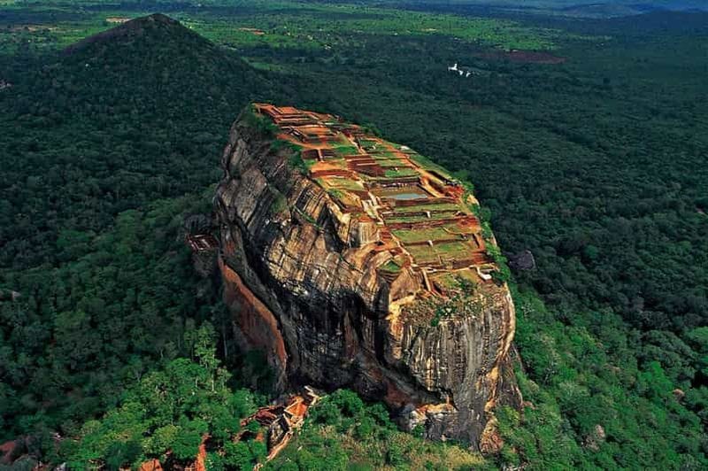Billet Depuis Colombo : visite d'une journée à Sigiriya et Dambulla avec safari