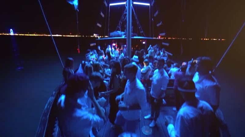 Billet Siófok : croisière disco d'1 h en soirée