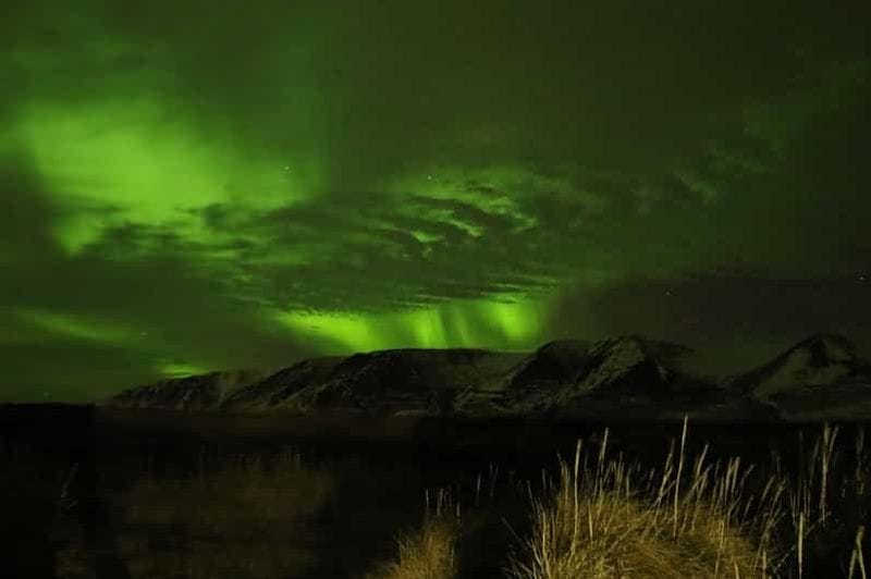 Billet Akureyri : excursion de 4 jours : aurores boréales, baleines et lagon