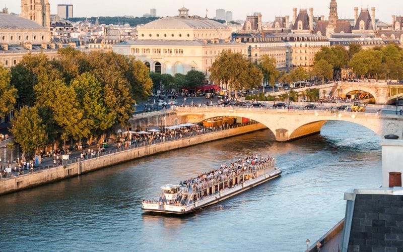 Billet Croisière promenade d'une heure sur la Seine depuis la Tour Eiffel
