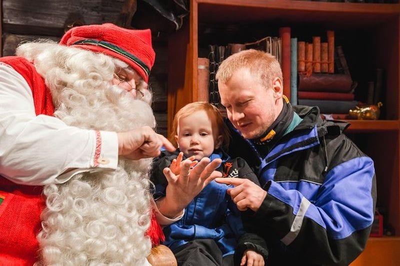 Billet Excursion au Village du Père Noël depuis Rovaniemi avec tour en motoneige et balade en traîneau à rennes